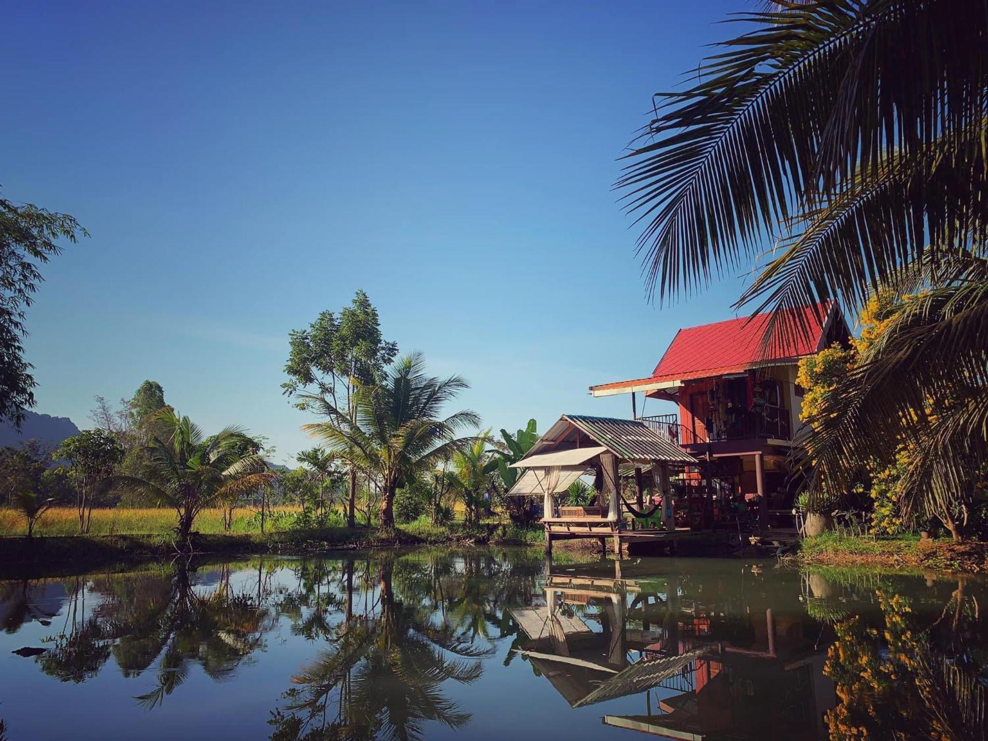 Baan Hug Na Apartamento Ban Khao Chakan Exterior foto